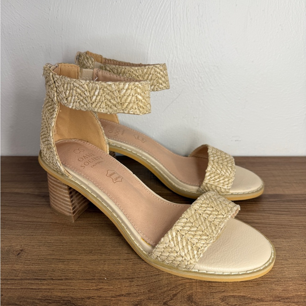 Oasis Society Raffia Woven Ankle Strap Block Heel Sandals Beige 2” Size 6